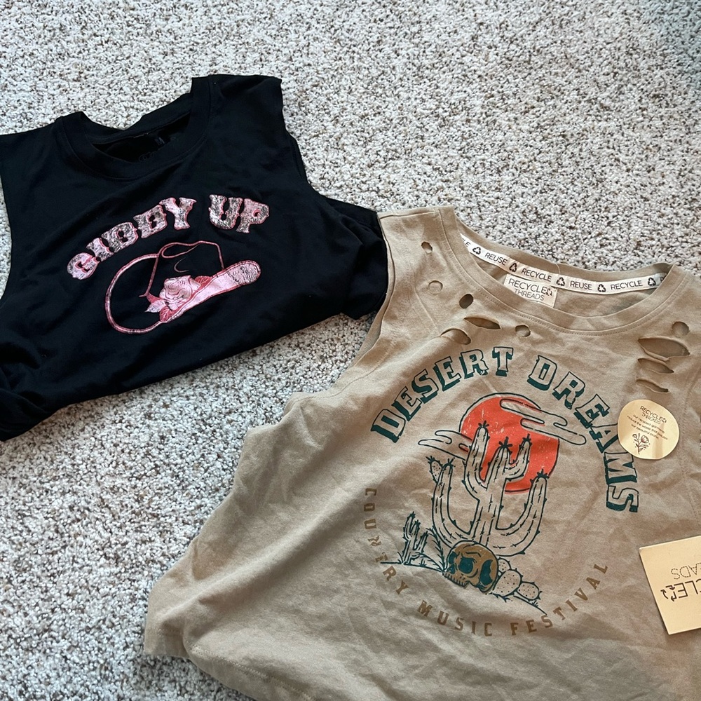 Desert Dreams and Giddy Up Graphic Tees
